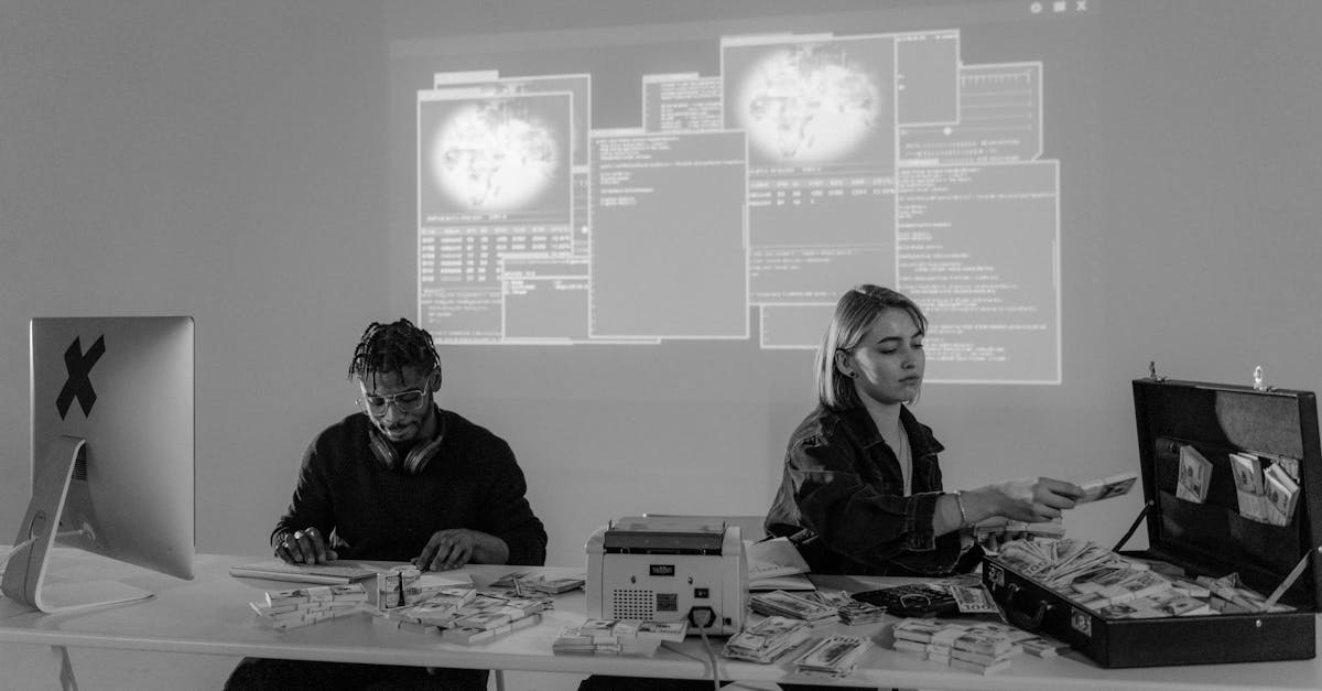 企业如何与客户保持联系