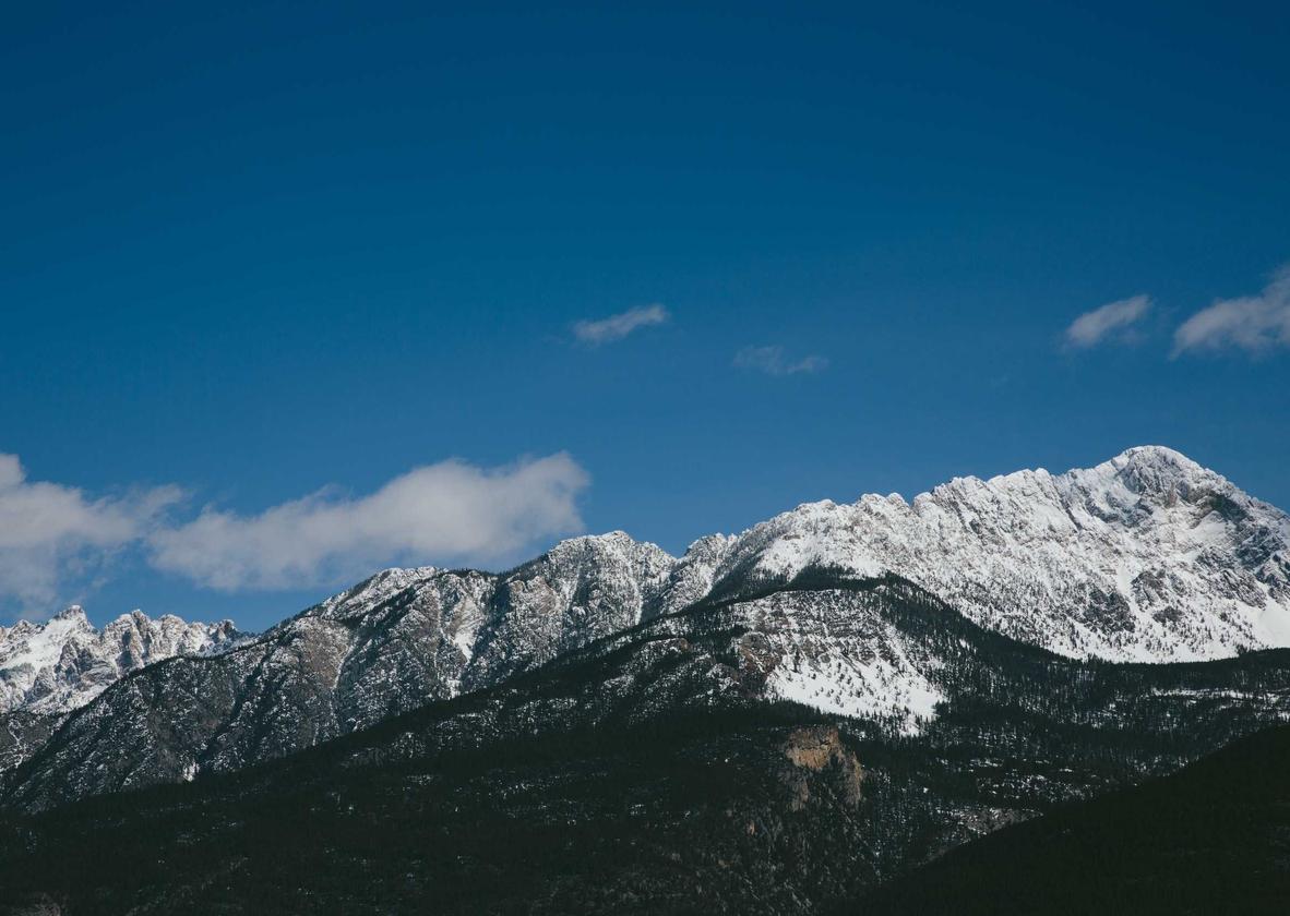 实名微信号买卖:实名认证如何应对个人信息泄露