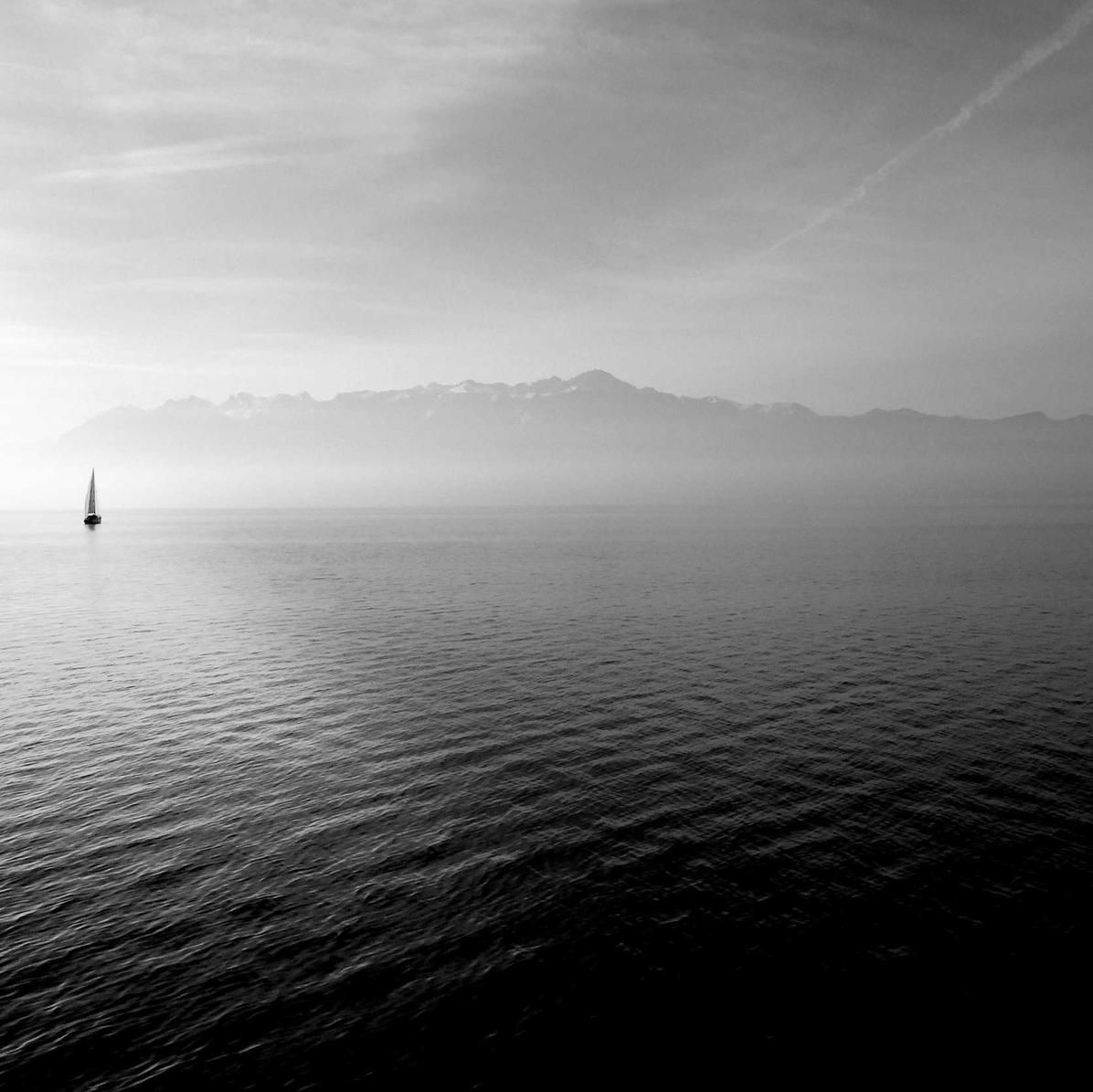 如何限制游戏技术支持辅助行业的增长？