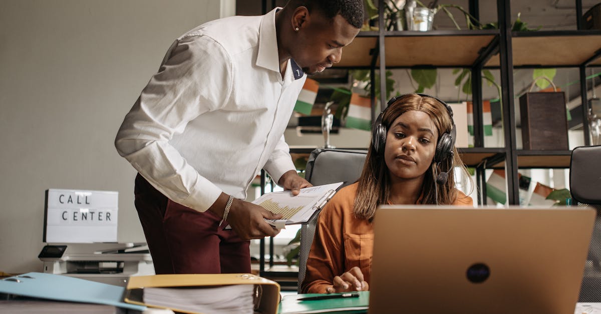 分享通信实名账号:流量卡的有效期到了,该怎么续费呢?教你如何操作。